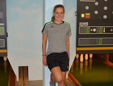 Regina, die auch im U18 Bayernkader spielt, verstärkt künftig die erste Frauenmannschaft der Fortunen in der Landesliga Süd. Viel Erfolg und <b>Gut Holz!</b>
